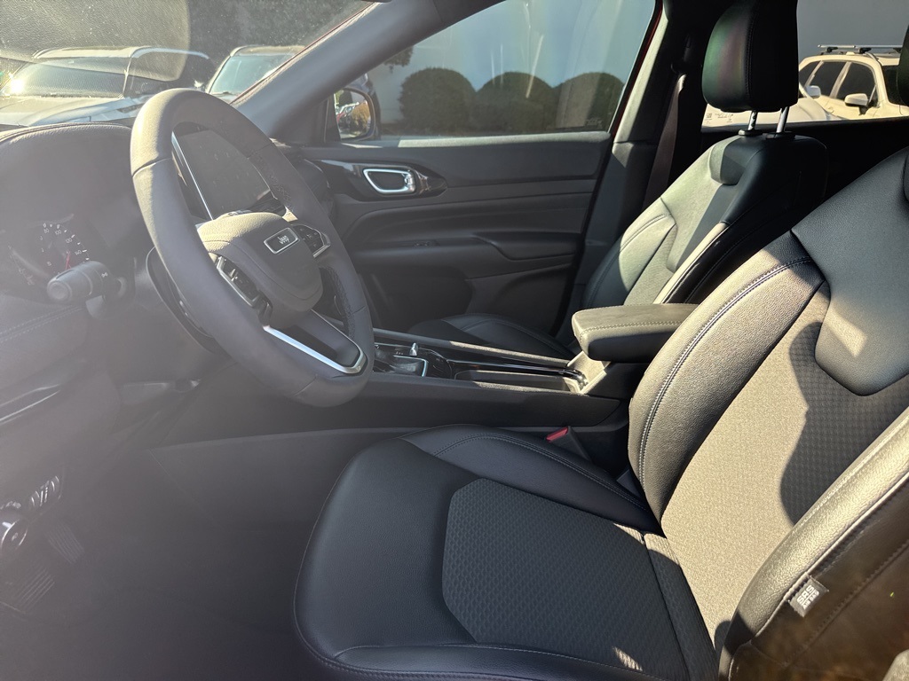 2025 Jeep Compass Altitude Special Edition photo 14