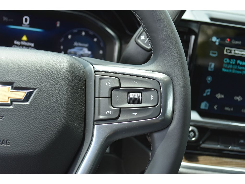 2025 Chevrolet Silverado 1500 LT photo 18