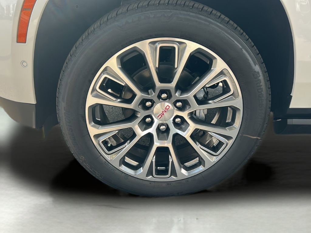 2025 Gmc Yukon XL Denali photo 8