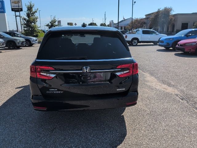 2024 Honda Odyssey Touring photo 8