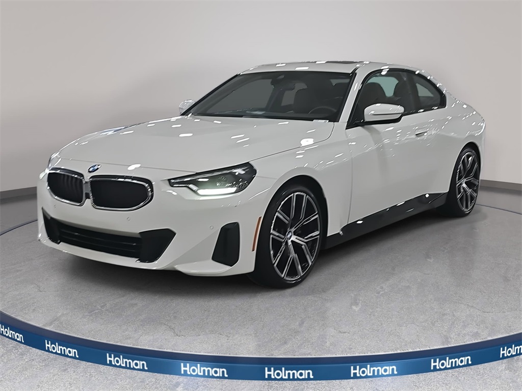 2023 BMW 2 Series 230i's photo