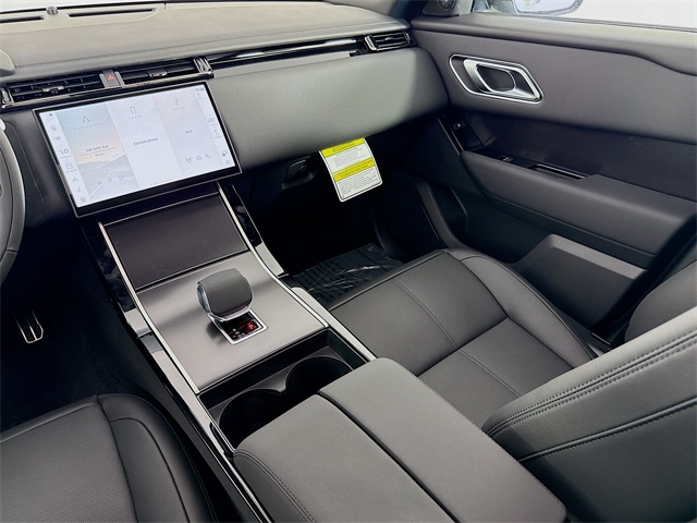 2026 Land Rover Range Rover Velar SE photo 24