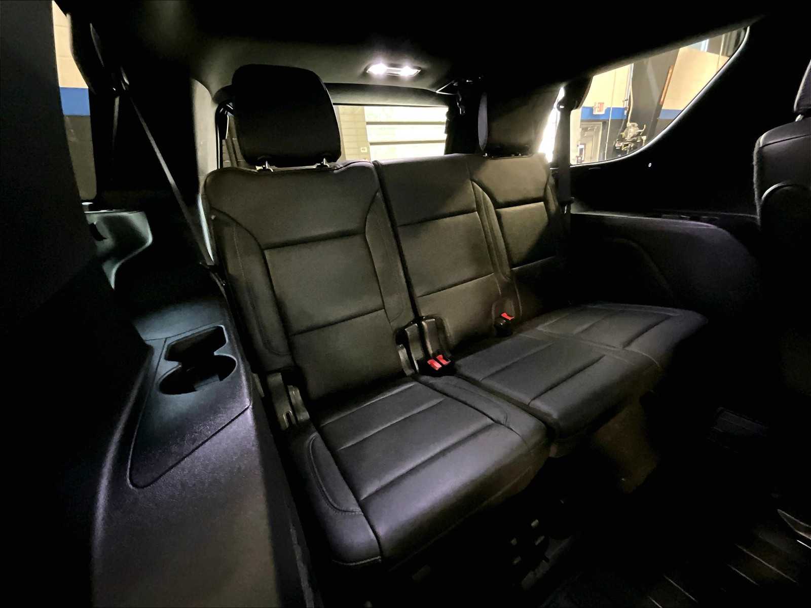 2022 Chevrolet Tahoe LT photo 17