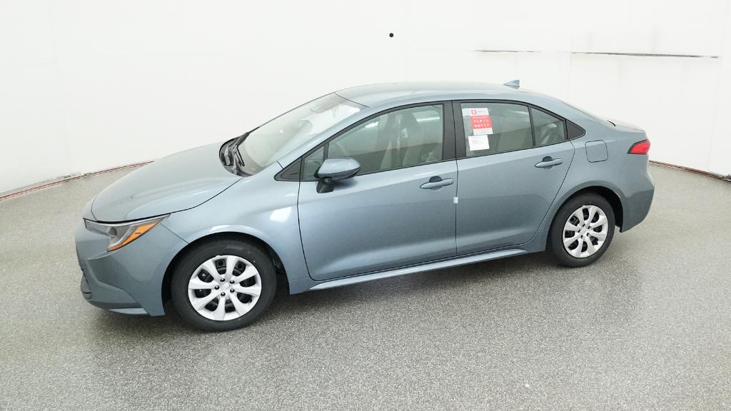2025 Toyota Corolla LE photo 7
