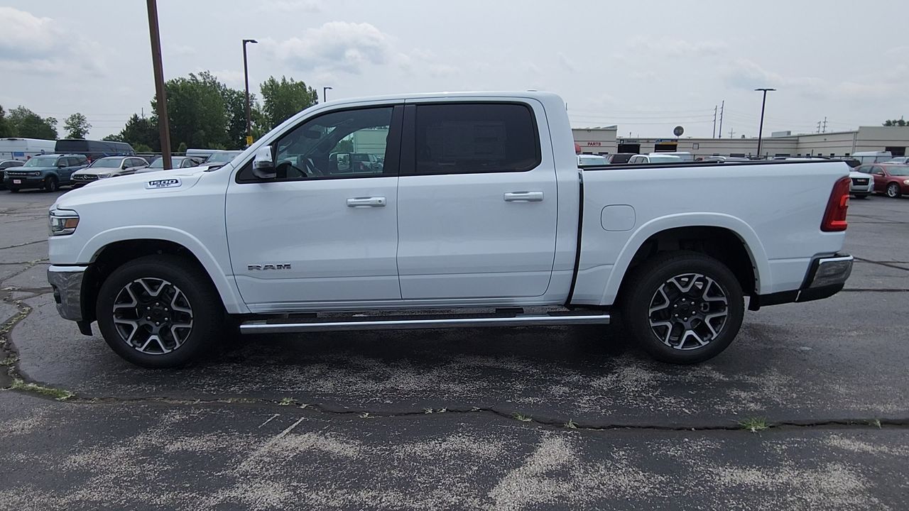 2025 Ram 1500 Laramie photo 4