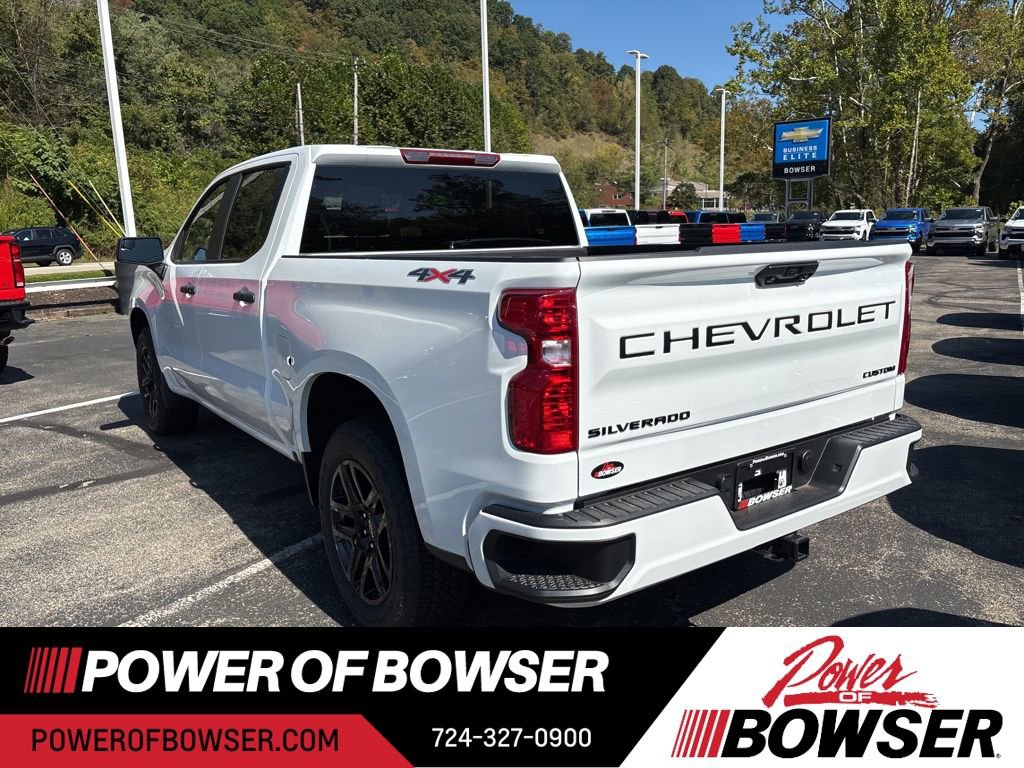 2025 Chevrolet Silverado 1500 Custom photo 3