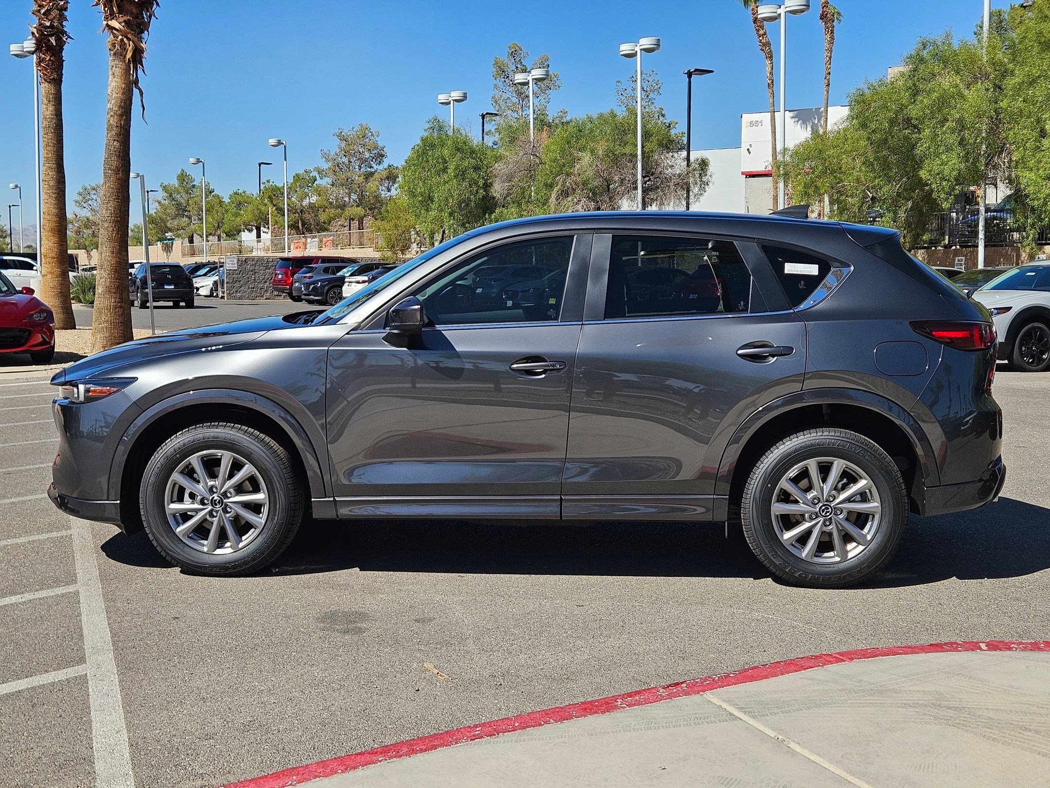 2025 Mazda CX-5 2.5 S Preferred photo 2