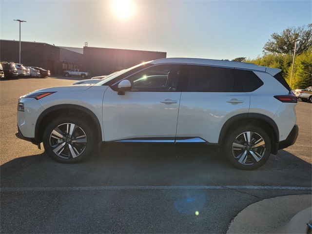 2023 Nissan Rogue SL photo 4