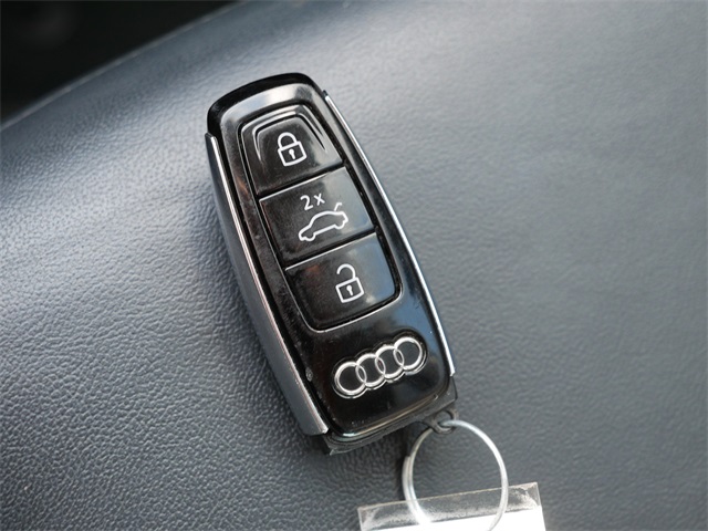 2024 Audi Q7 45 Premium Plus photo 33