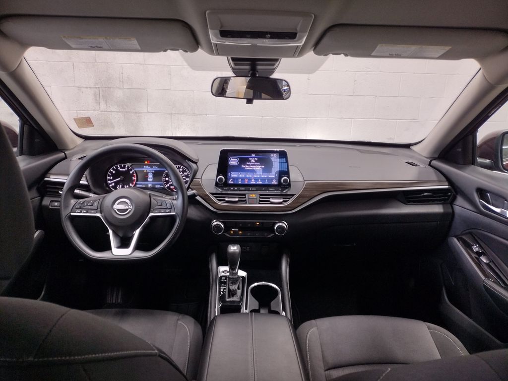 2023 Nissan Altima 2.5 SV photo 24
