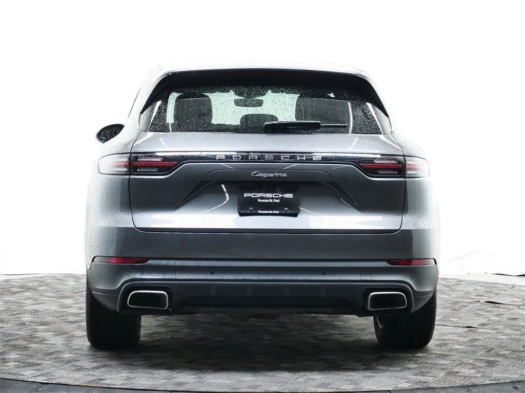 2022 Porsche Cayenne photo 6
