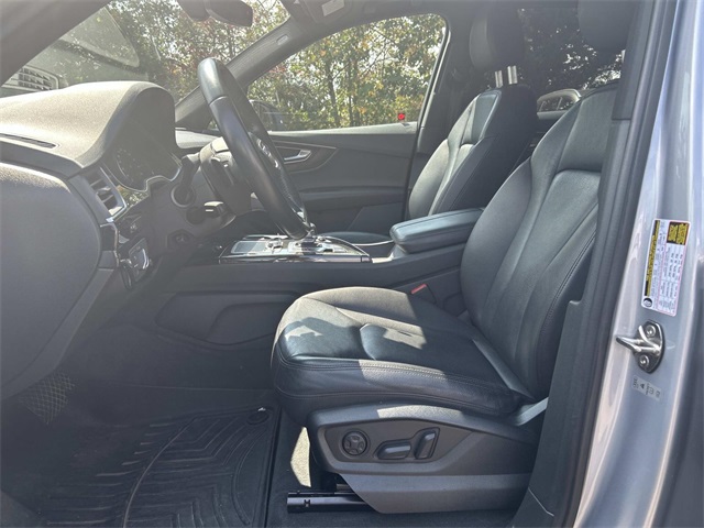 2019 Audi Q7 55 Premium photo 3