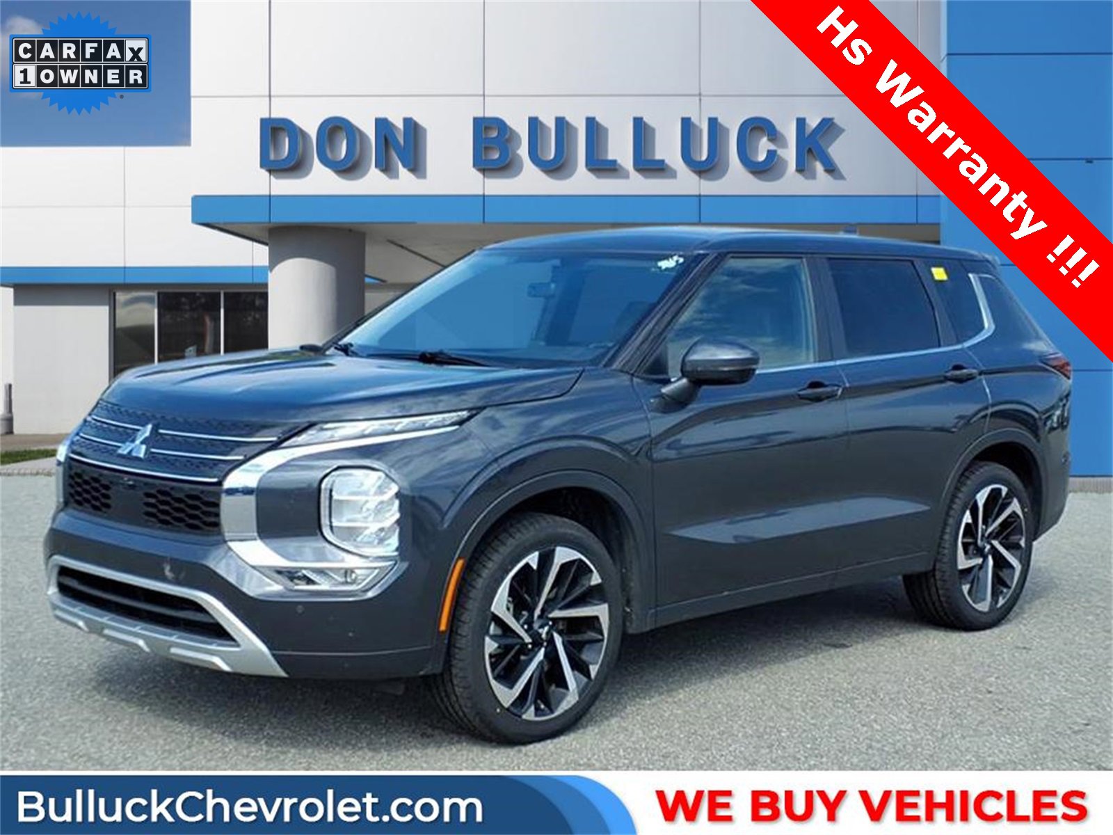 2024 Mitsubishi Outlander SE's photo