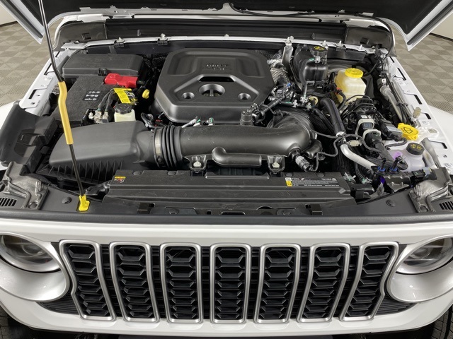 2025 Jeep Wrangler Sahara photo 45