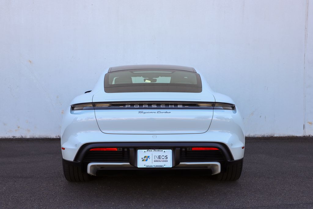 2020 Porsche Taycan Turbo photo 22