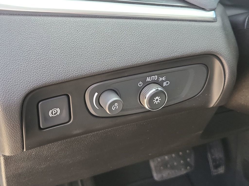 2020 Buick Enclave Essence photo 16