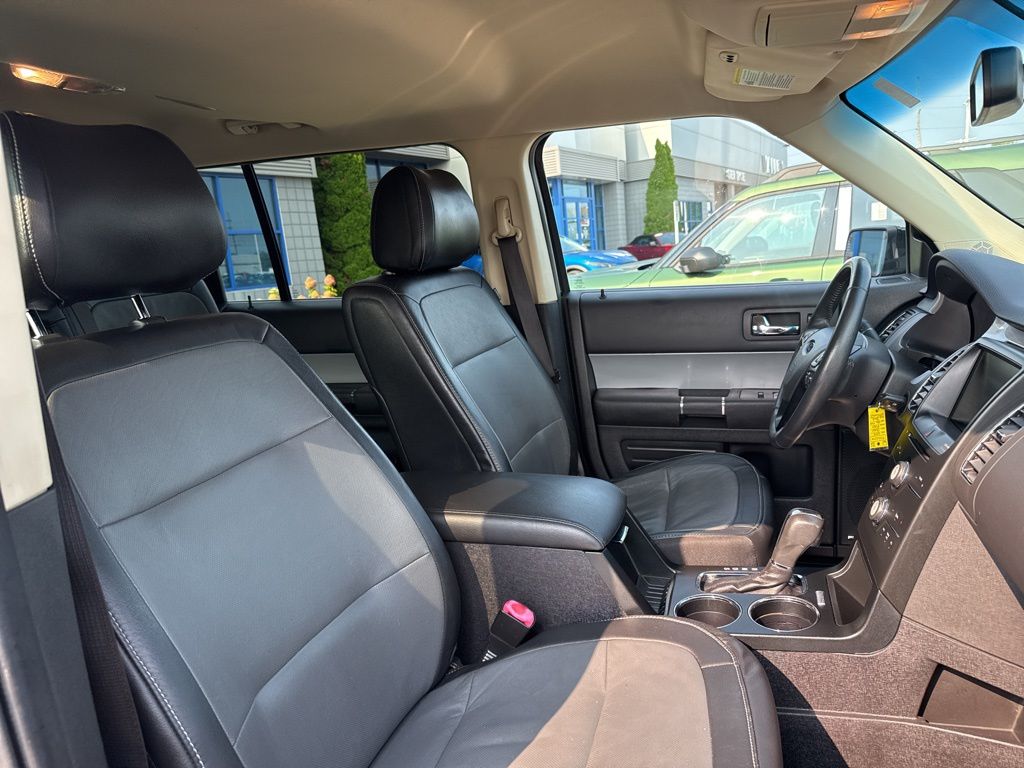2014 Ford Flex SEL photo 26