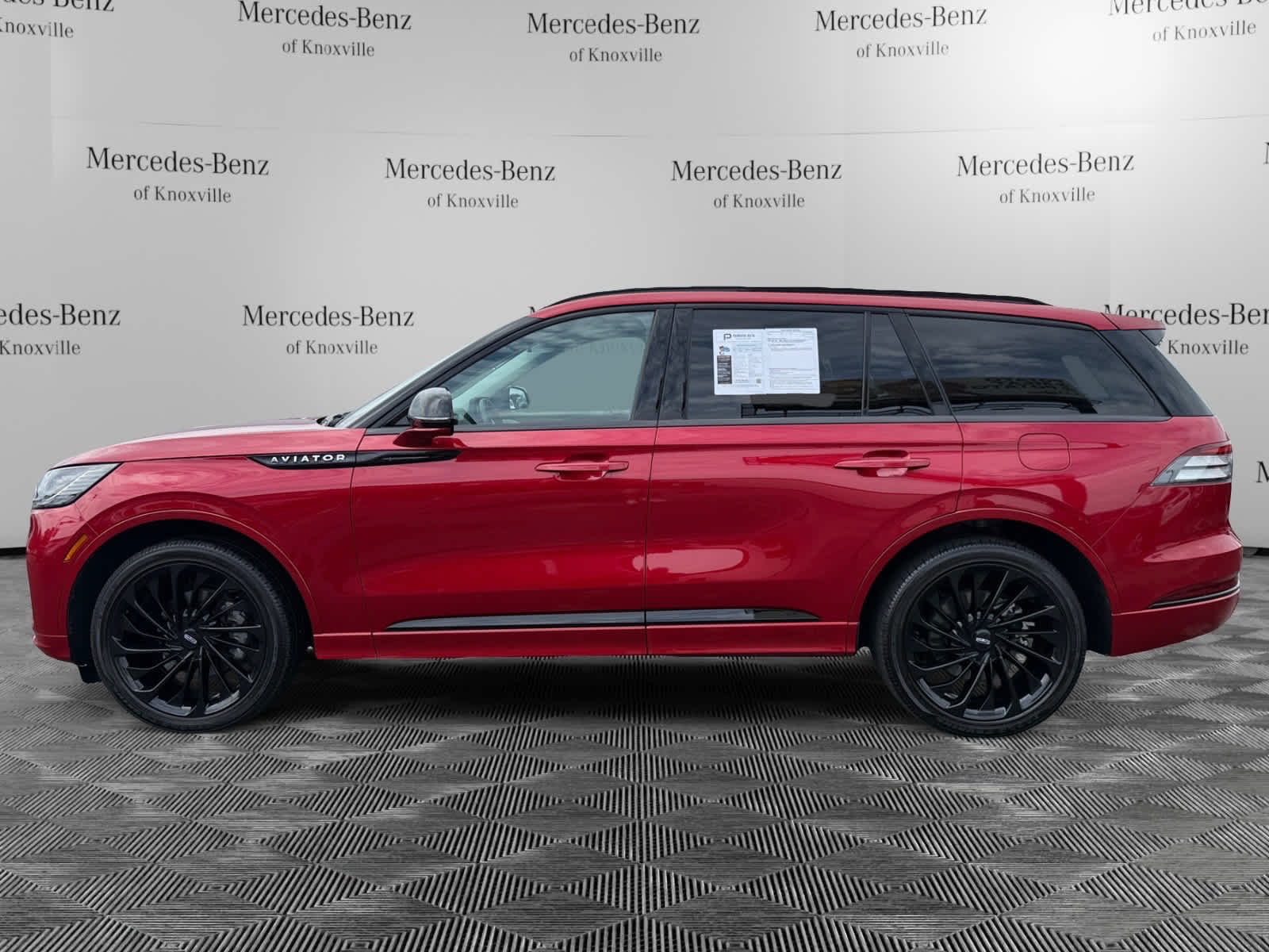 2025 Lincoln Aviator Reserve photo 2