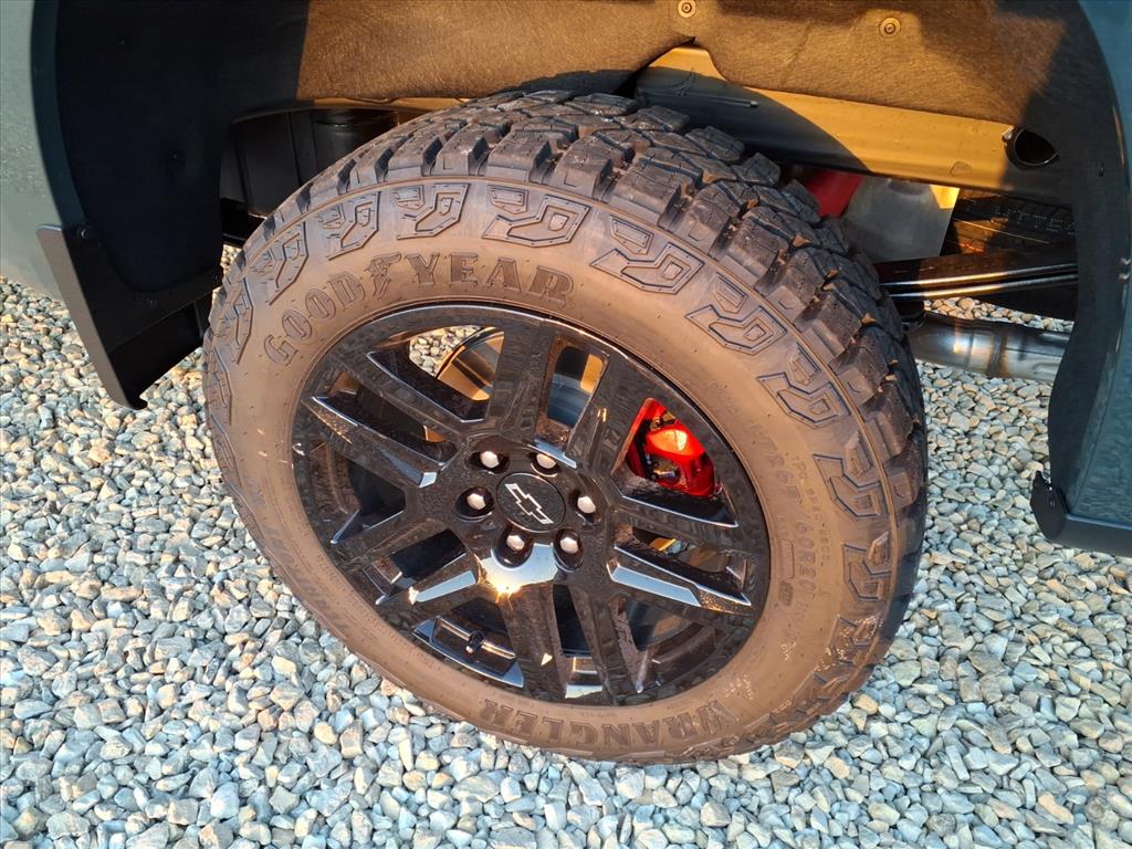 2026 Chevrolet Silverado 1500 LT Trail Boss photo 4