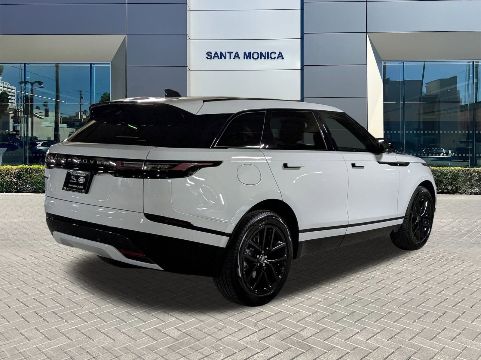 2026 Land Rover Range Rover Velar SE photo 2