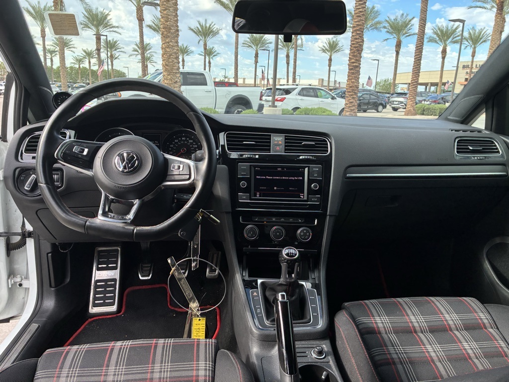 2019 Volkswagen Golf GTI S photo 5