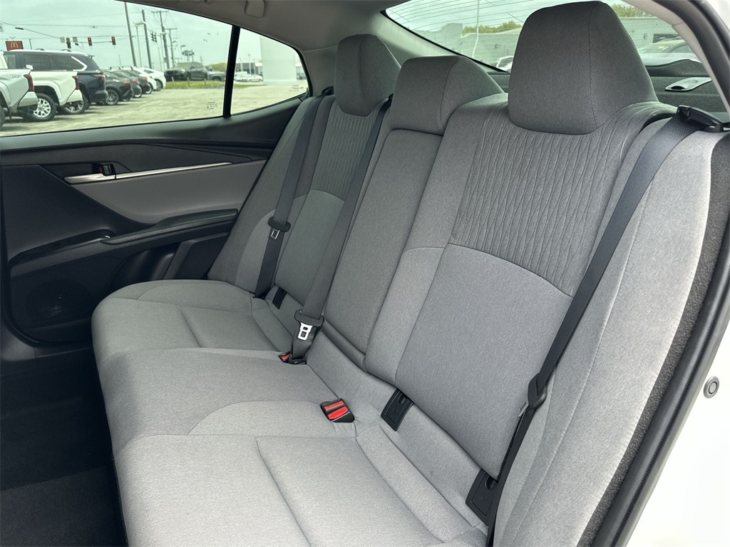 2025 Toyota Camry LE photo 27