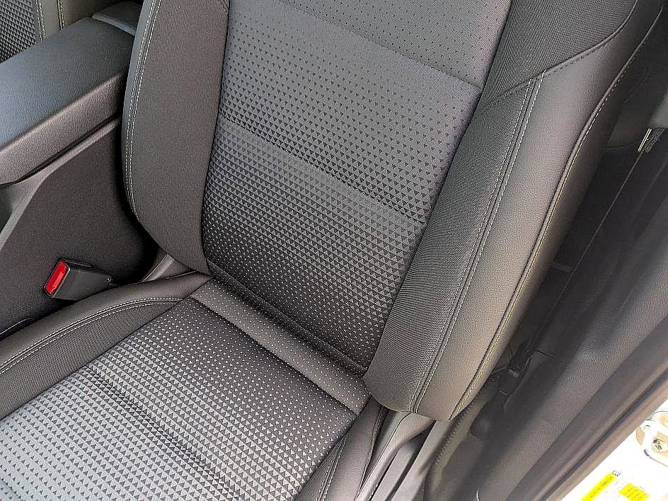 2025 Chevrolet Trax LT photo 14