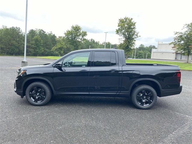 2025 Honda Ridgeline Black Edition photo 3