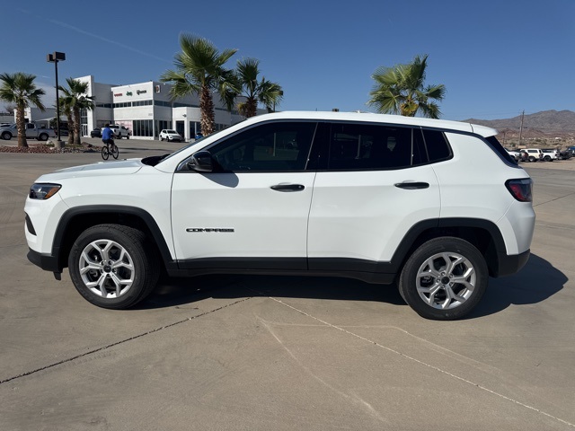 2025 Jeep Compass Sport photo 2