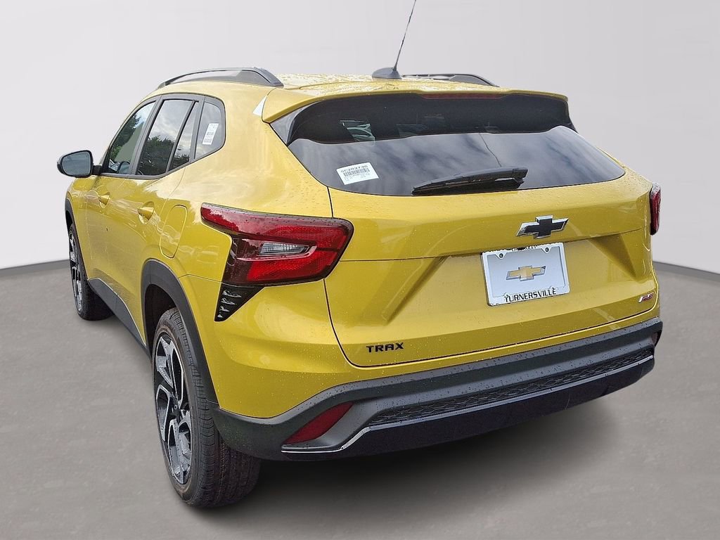 2025 Chevrolet Trax photo 3