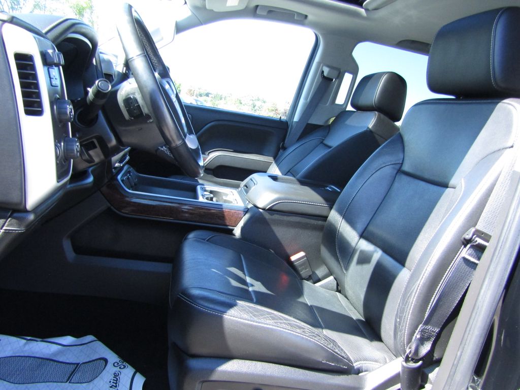 2017 Gmc Sierra 1500 SLT photo 9