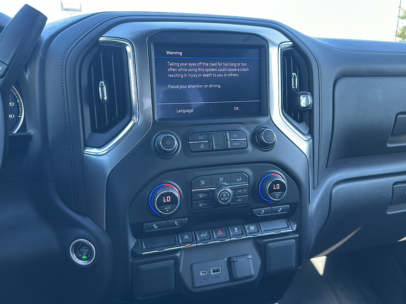 2021 Chevrolet Silverado 1500 LT photo 12