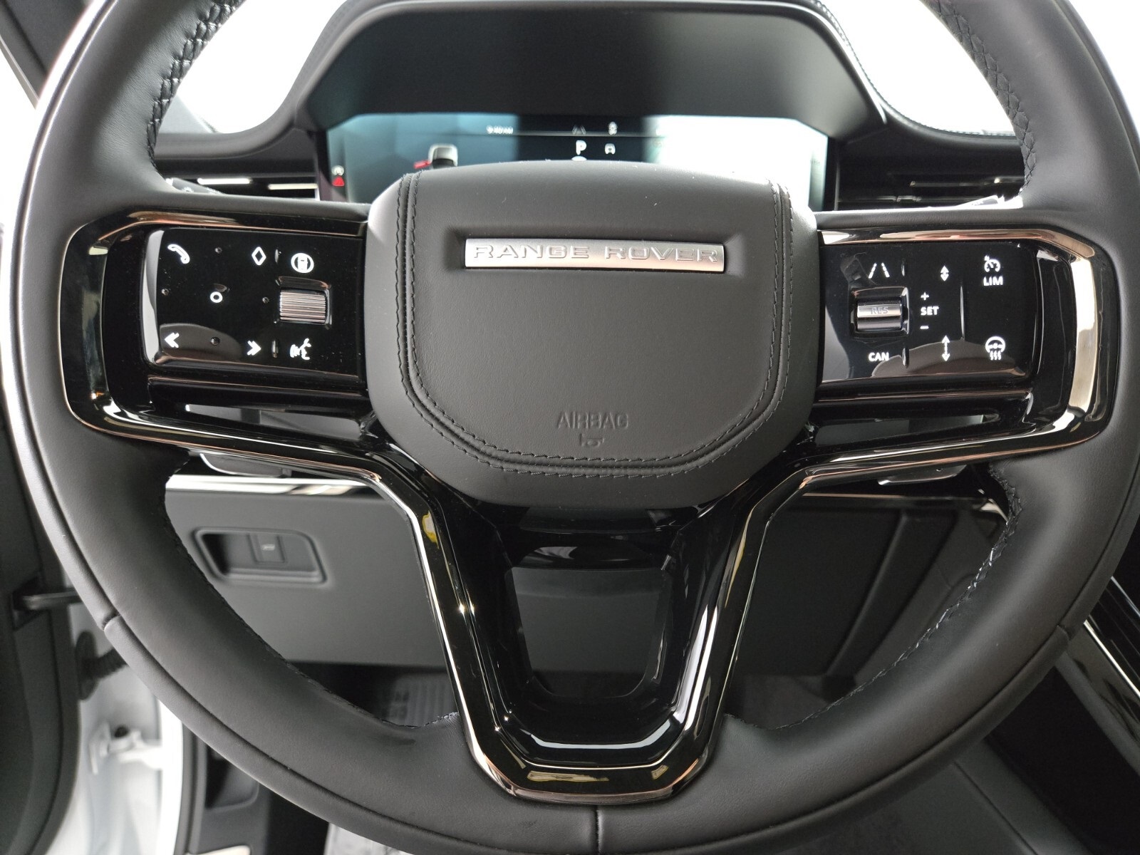 2025 Land Rover Range Rover Sport SE photo 22