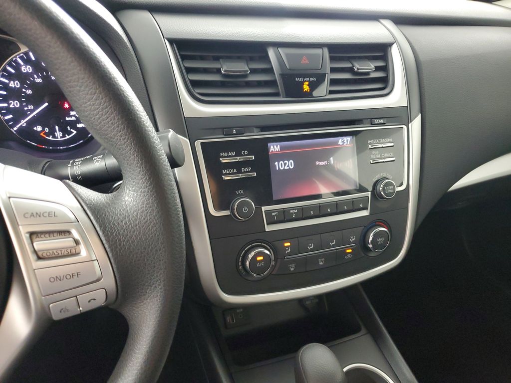 2017 Nissan Altima 2.5 S photo 16