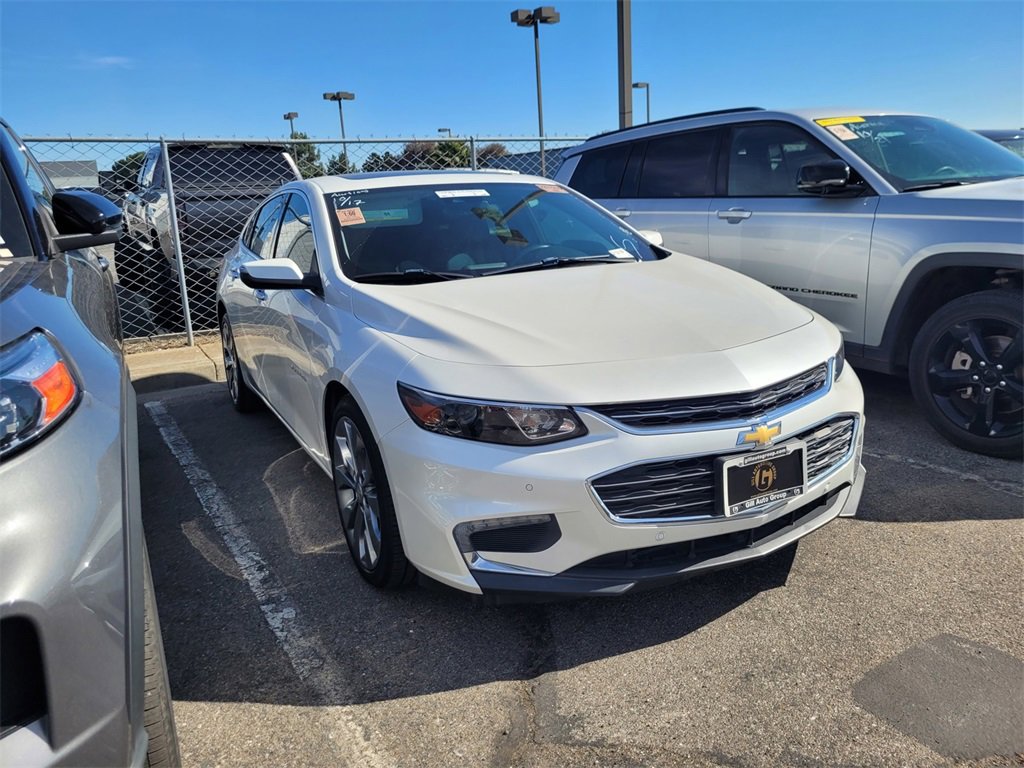 2018 Chevrolet Malibu Premier photo 3