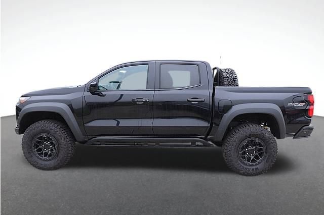 2024 Chevrolet Colorado ZR2 photo 3