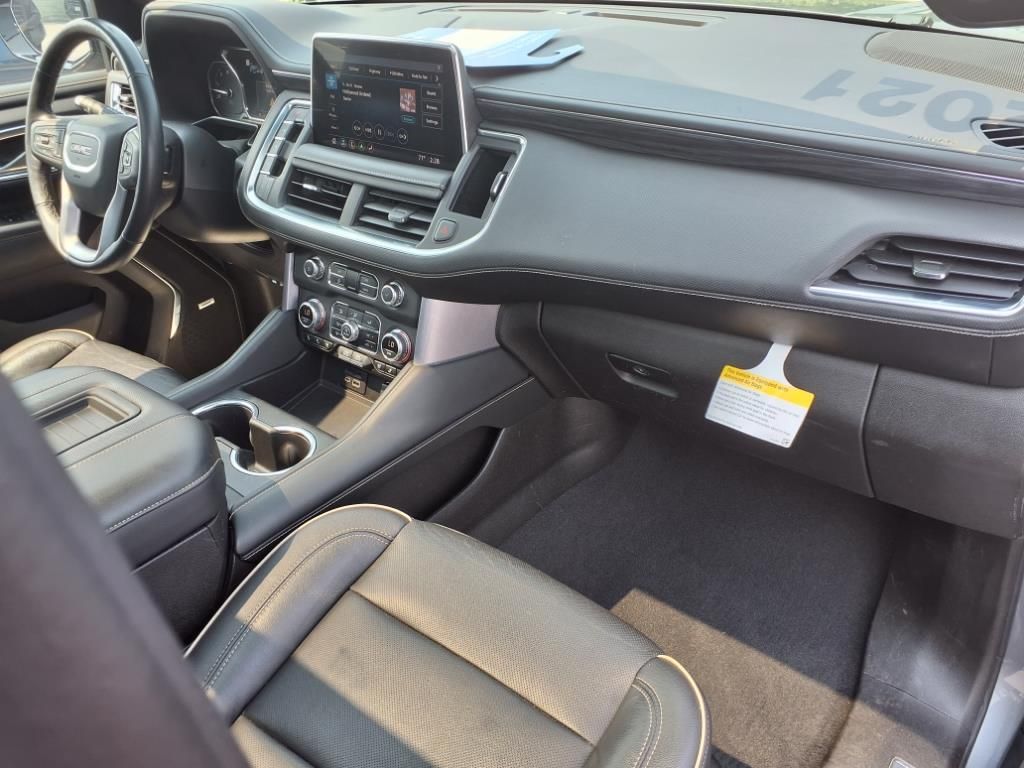 2021 GMC YUKON XL - Image 15