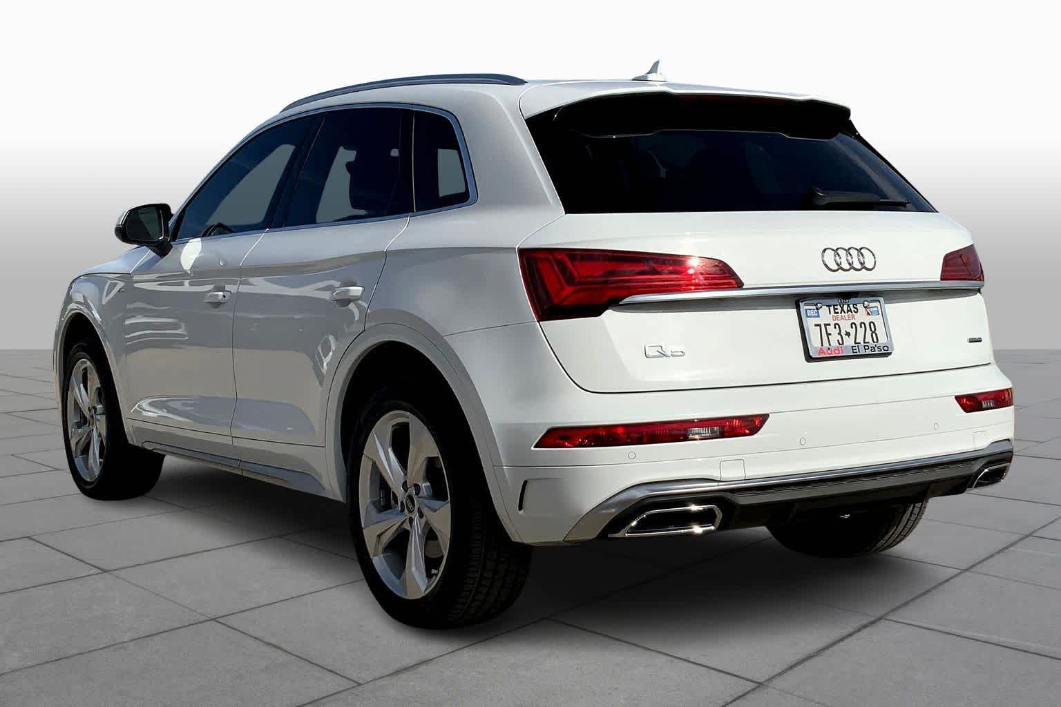 2025 Audi Q5 45 S line Premium Plus photo 3