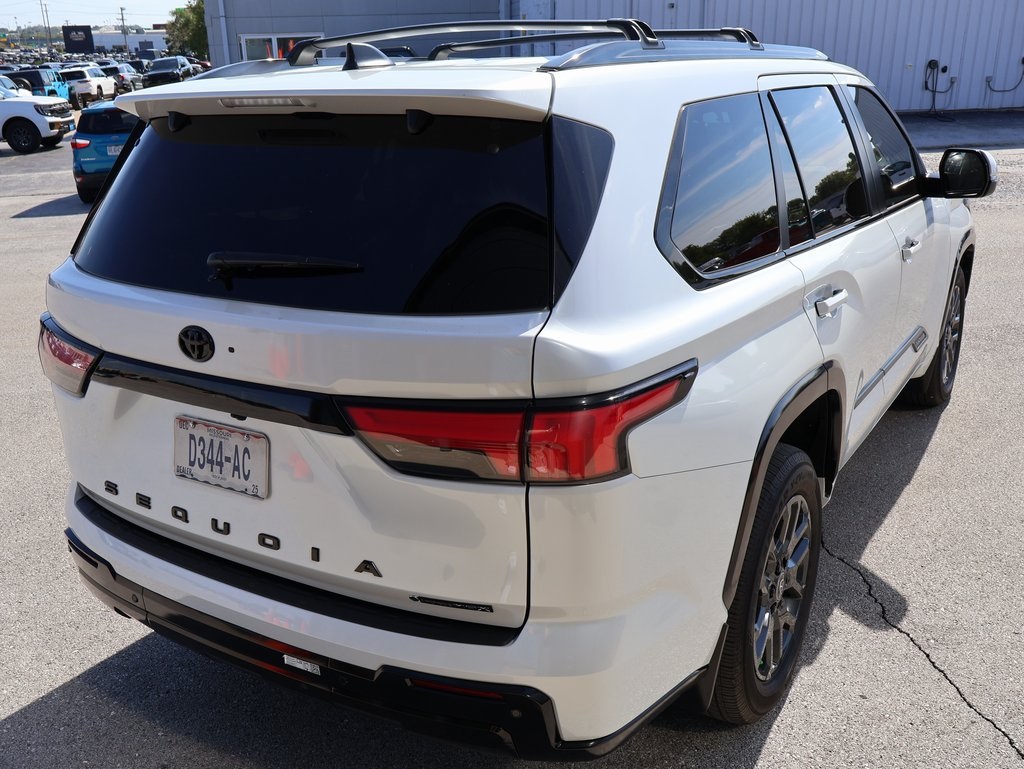 2025 Toyota Sequoia Platinum photo 5