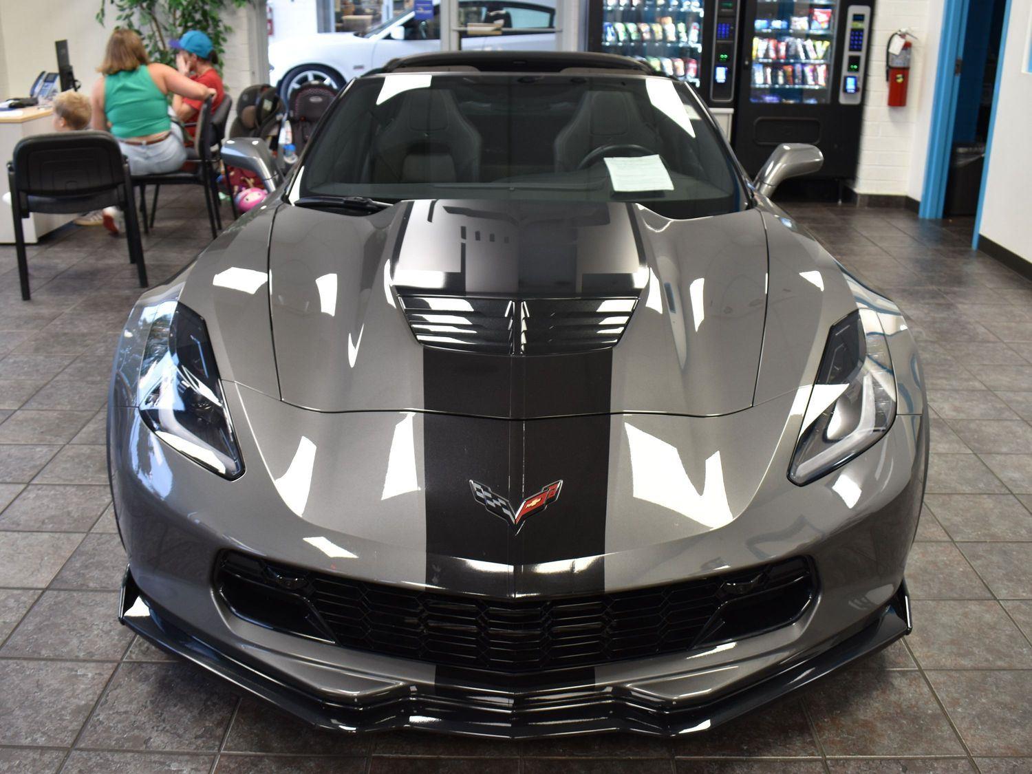 2016 Chevrolet Corvette Z06 Coupe 2LZ photo 3