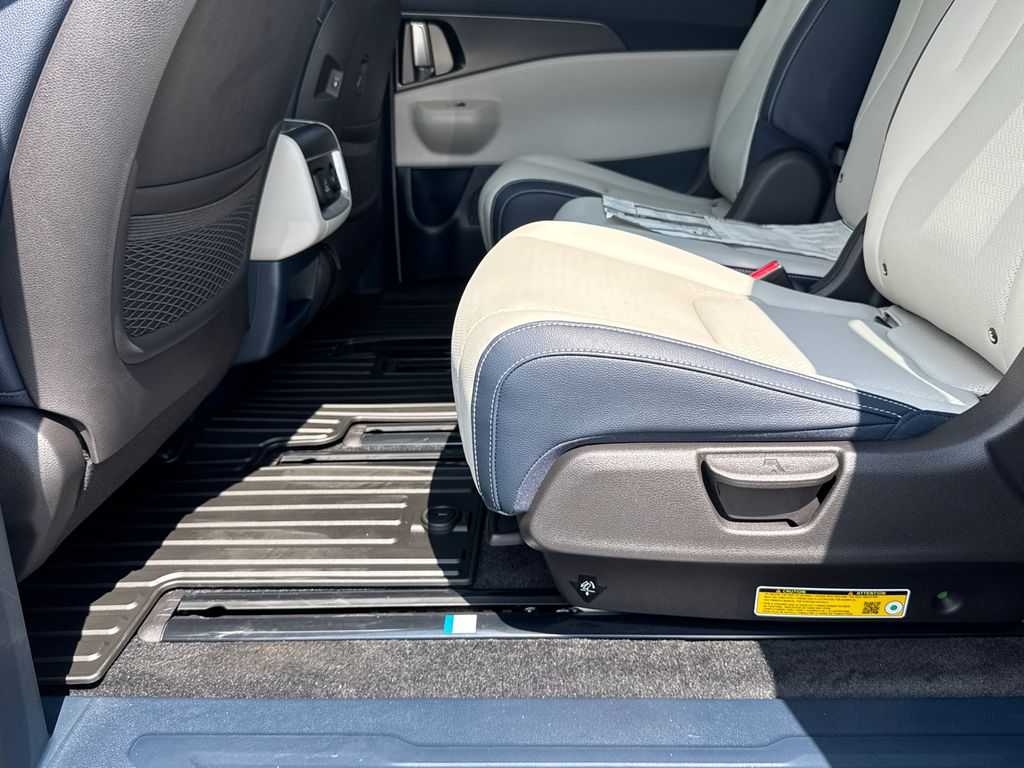 2026 Kia Carnival SX Prestige photo 20