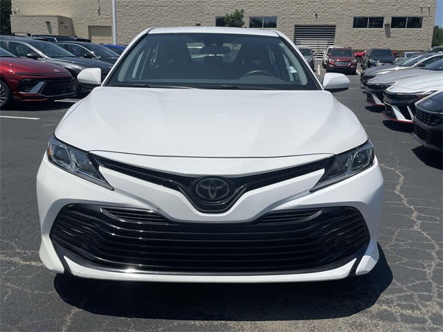 2020 Toyota Camry LE photo 2