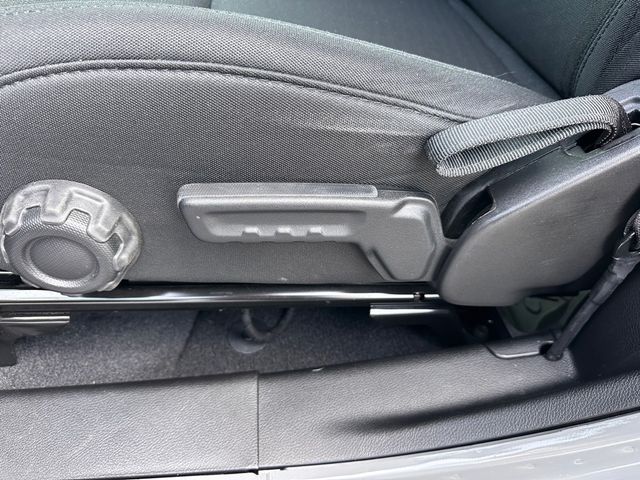 2019 Jeep Wrangler Sport S photo 17
