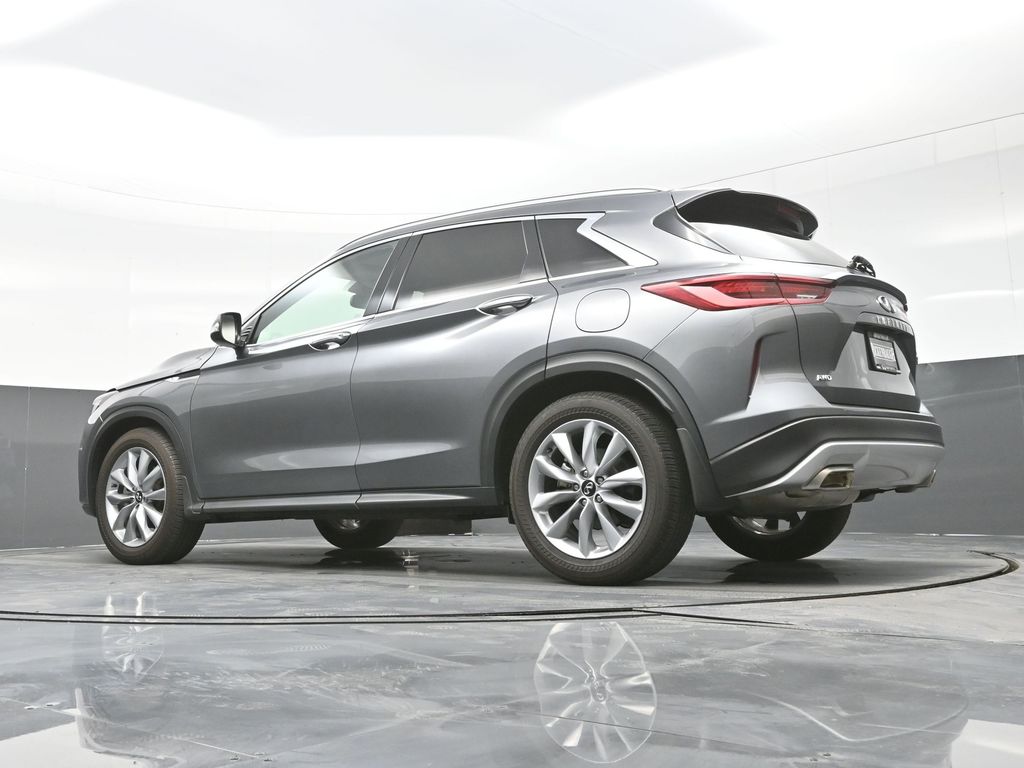 2022 Infiniti QX50 Luxe photo 32