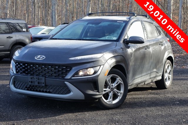 2023 Hyundai Kona SEL photo 2