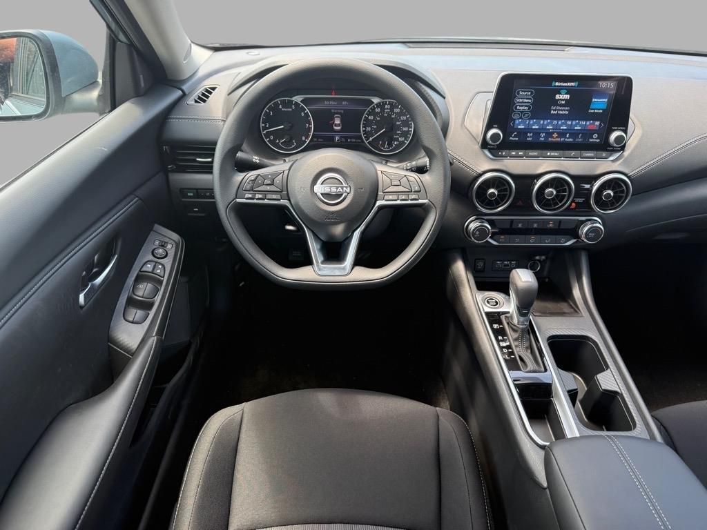 2025 Nissan Sentra SV photo 4