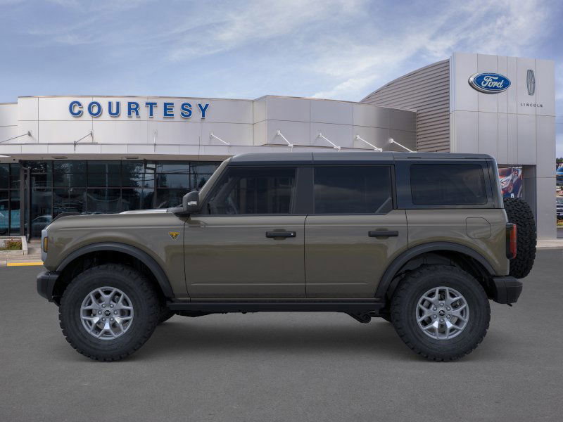 2025 Ford Bronco Badlands photo 3