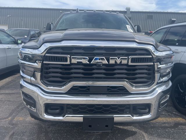2026 Ram 2500 Tradesman photo 2