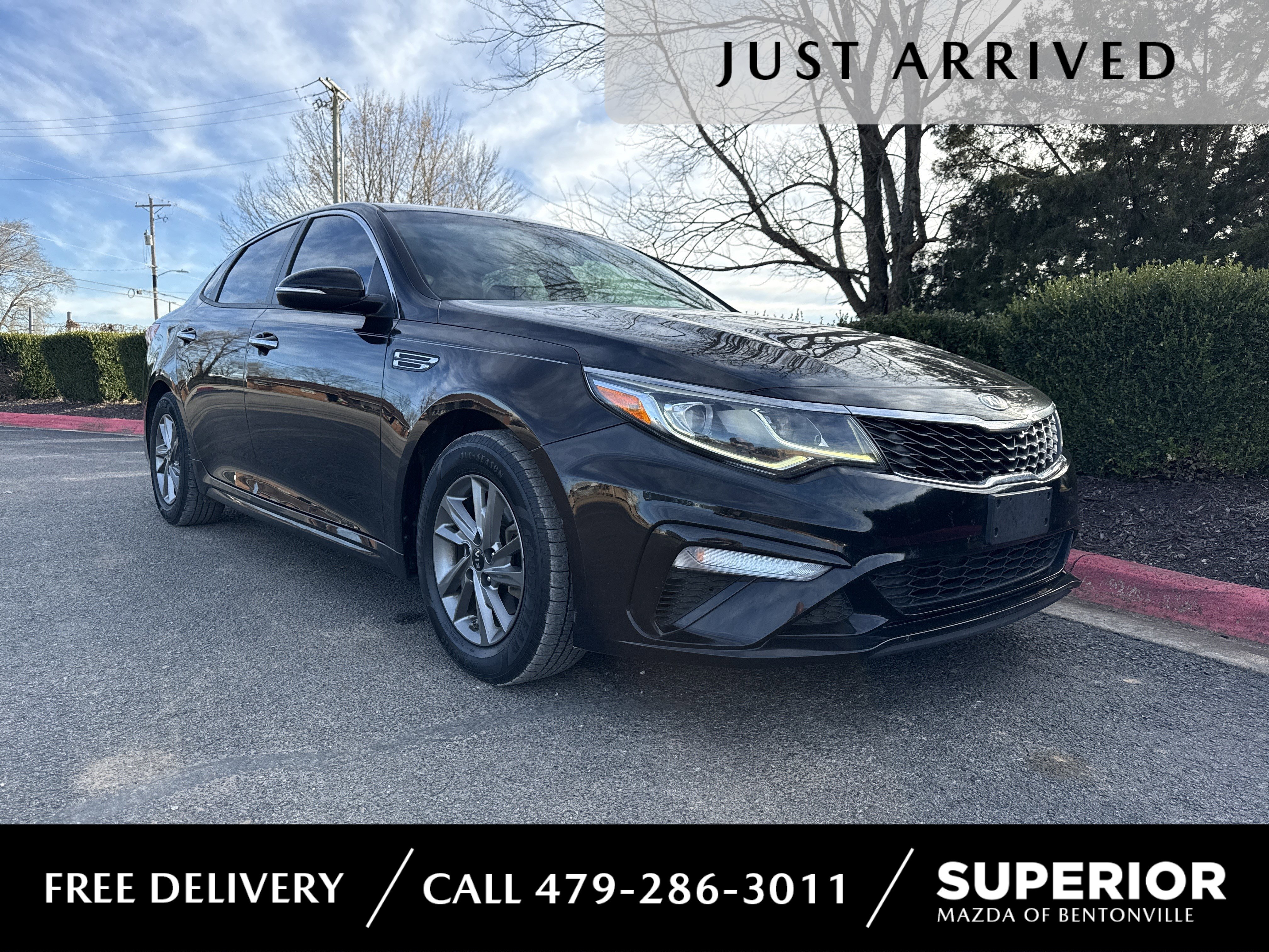 2019 Kia Optima LX's photo