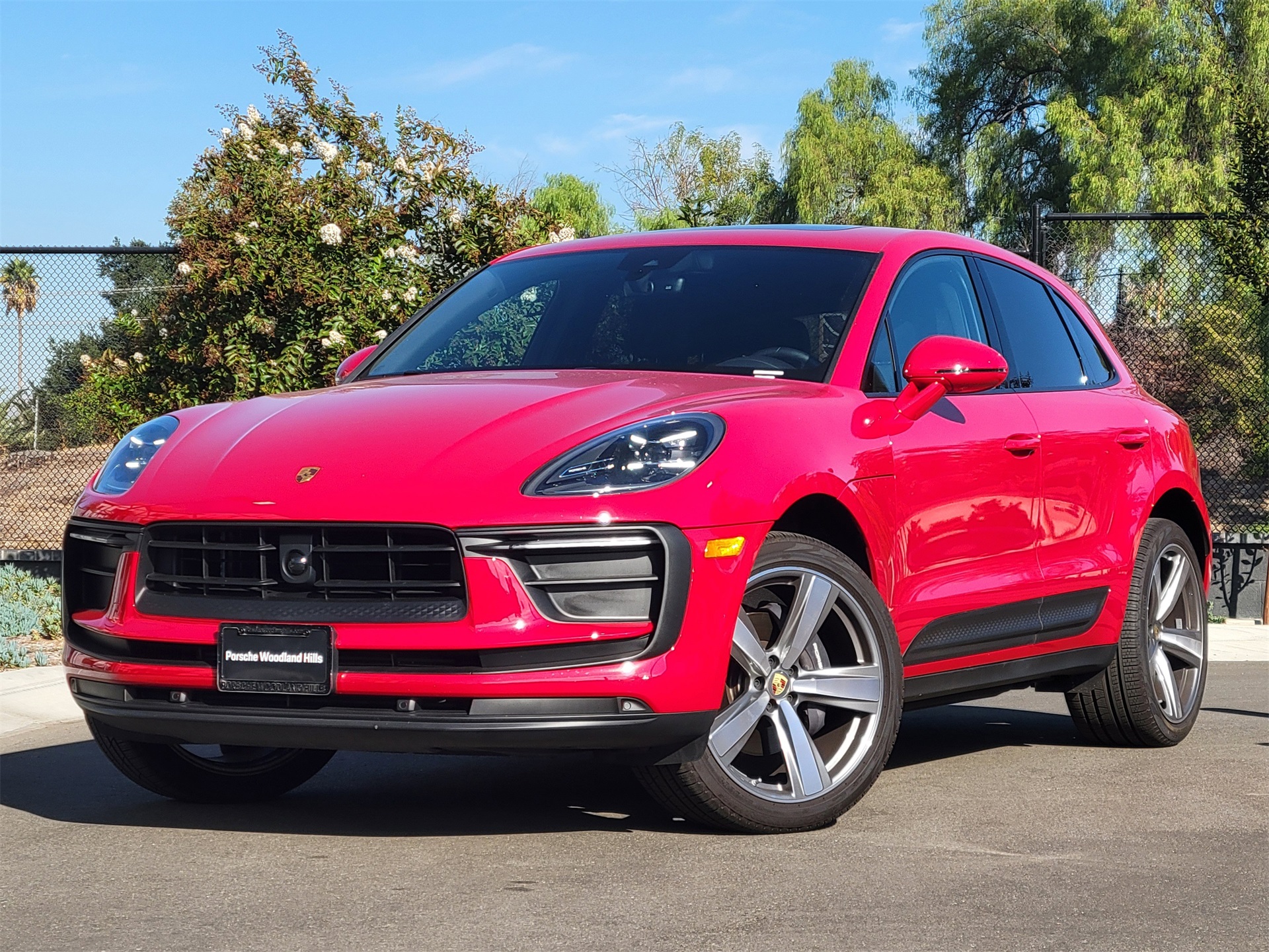 2025 Porsche Macan T